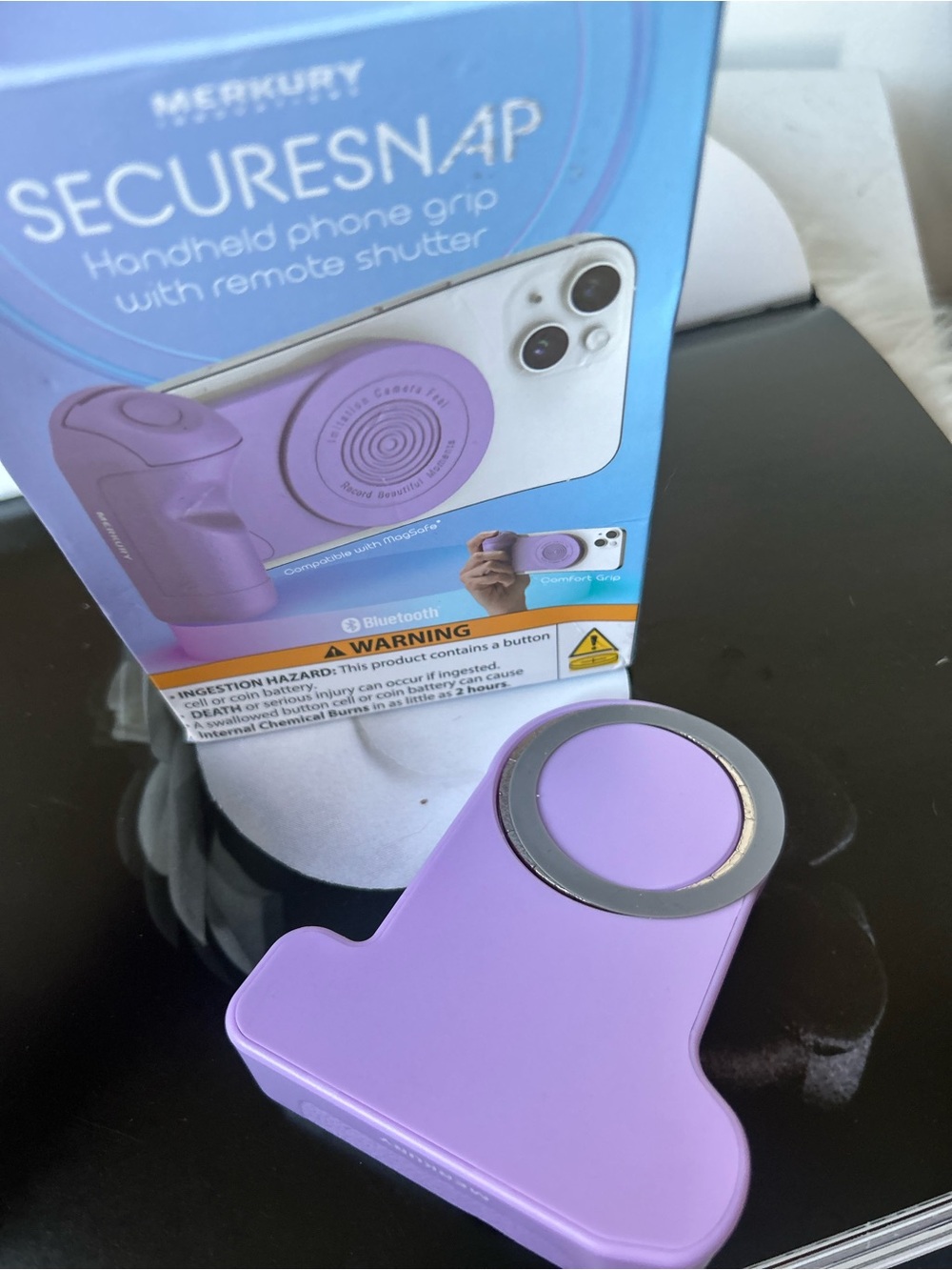Merkury SecureSnap Handheld Phone Grip in Lavender